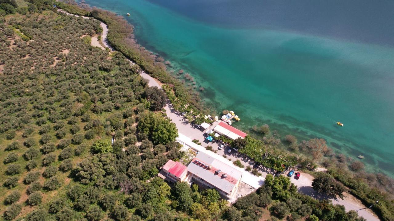 Korissia With Lake View Kournás Buitenkant foto